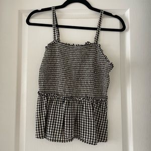 Old Navy top. Size XS.